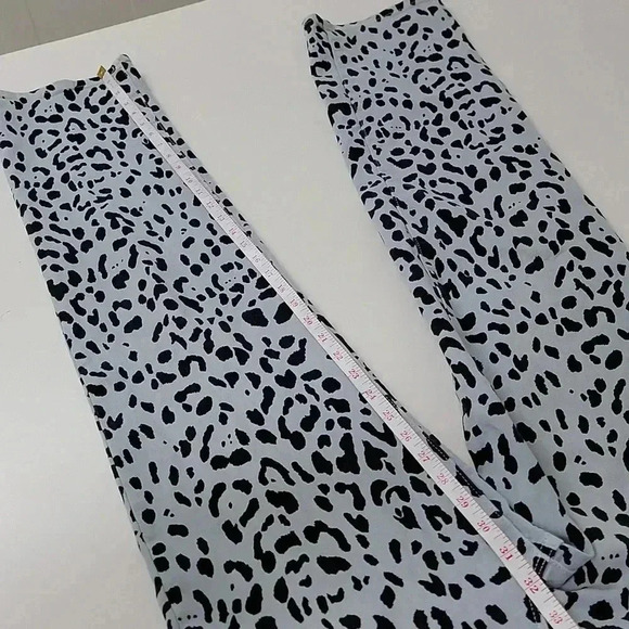 Good American Good Icon High-Rise Straight-Leg Jeans - Picture 6 of 16